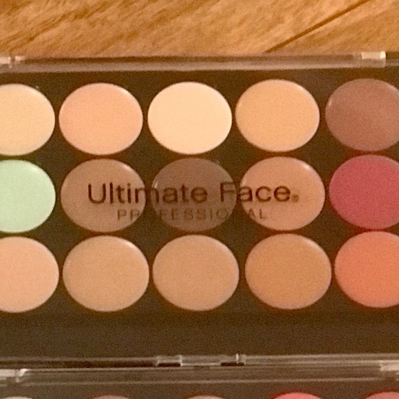Ultimate Face Pro-Skin Collection - Picture 2 of 3
